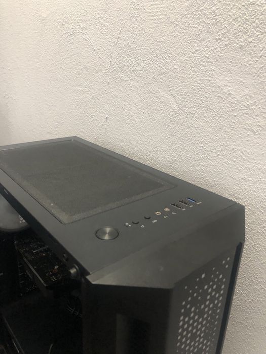 Vand PC in stare excelenta