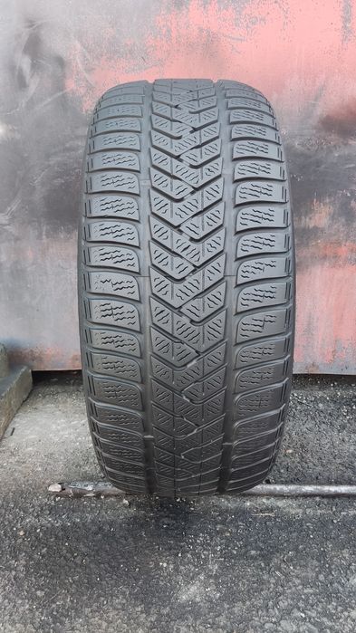 1бр. зимна гума 225/45/17 Pirelli Sotto Zero 3 
dot22
6mm
Добро състоя