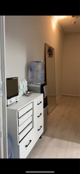 Сдаётся маникюрный столик