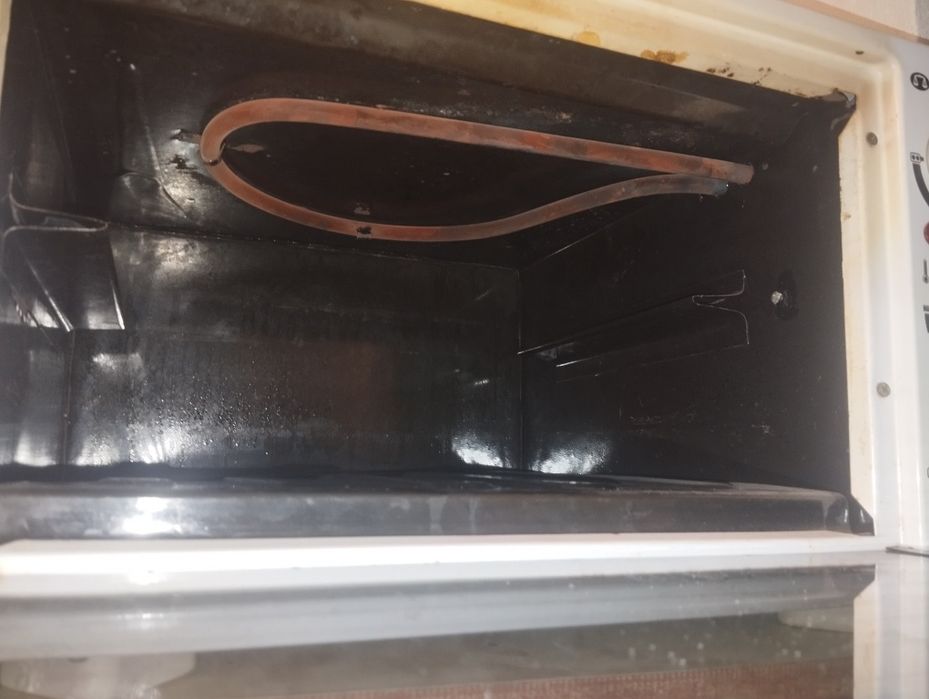 Itimat mikrotoʻlqinli pech. Hamma joyi ideal. Narxni kelishtirib beril