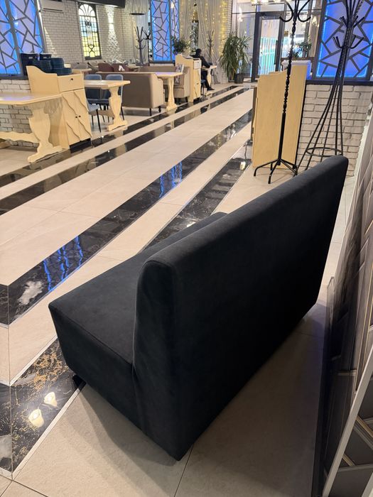 Столы и диваны для общепита