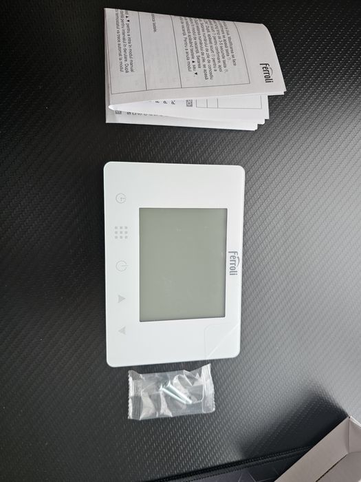 Termostat cu fir Ferroli Fer 109 NOU
