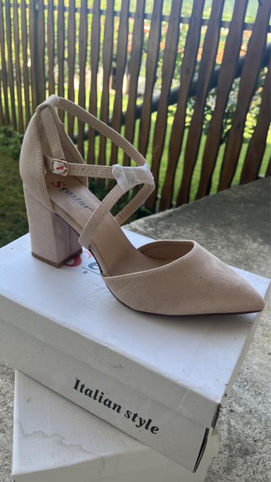 Дамски обувки