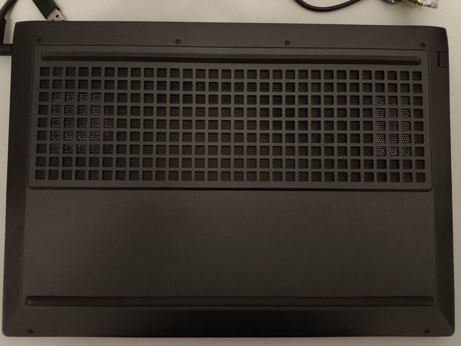 HP Victus 16-R0035NT 7P6L3EA