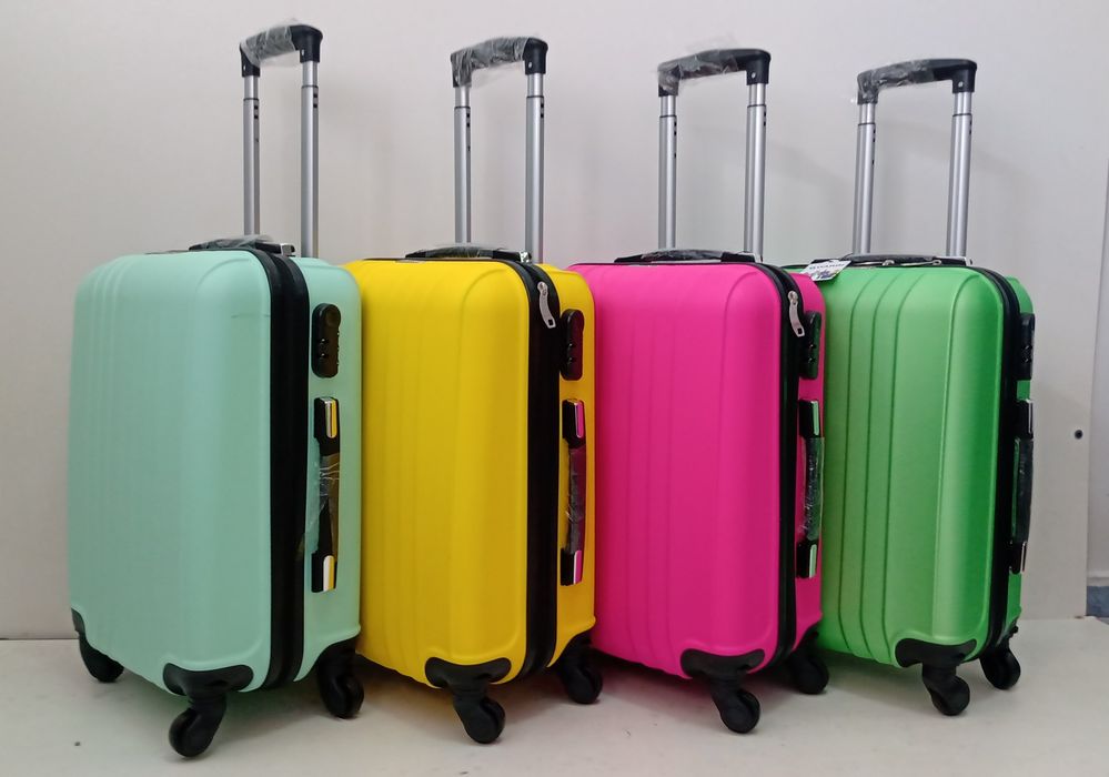 Куфари от АВС  55/37/20см /безплатна доставка/