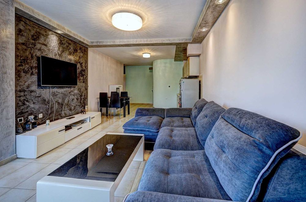 Дава се под наем Двустаен апартамент в София, Манастирски ливади - 80 кв.м за 765 € - Снимка #1