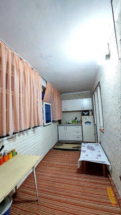 Fargona shahar A. Qodiriy mavzesi 92/8 xonadon zudlik bilan sotiladi