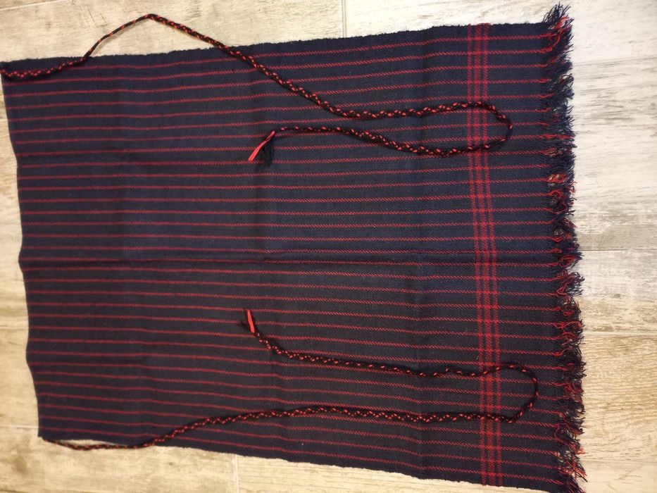 Стари вълнени престилки за носии