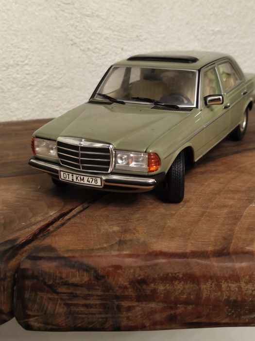 Machete auto 1:18