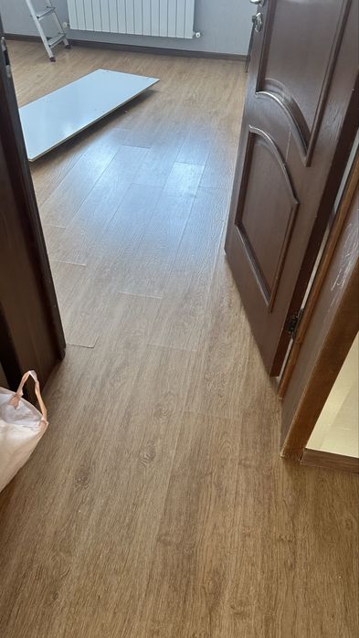 Ламинат б/у в хорошем состоянии 80м