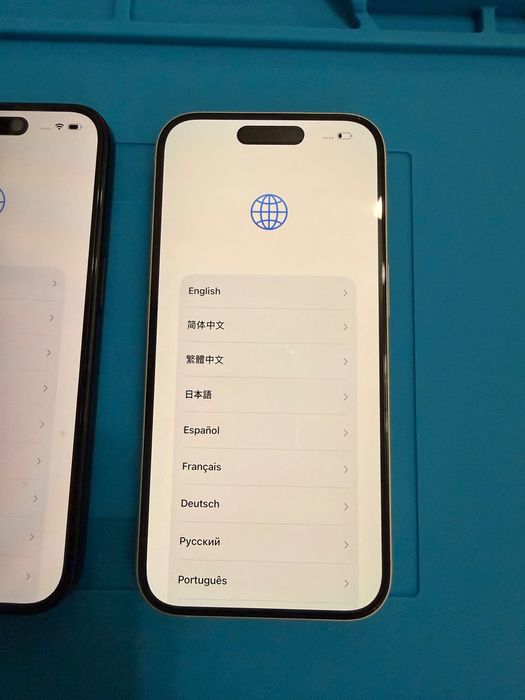 iPhone 16 -White на части цели не се продават