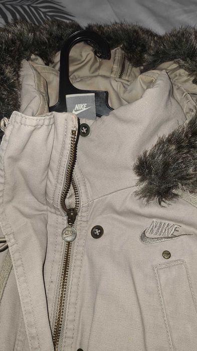 Късо Зимно яке NIKE
