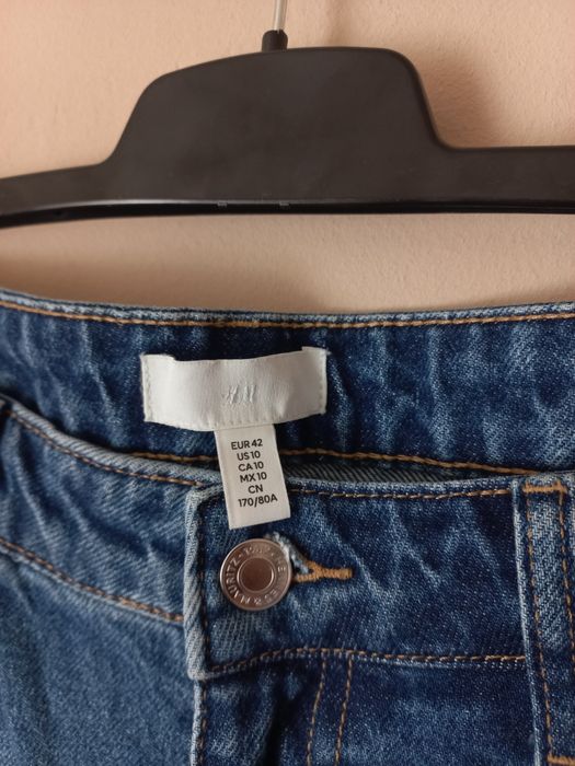 Blugi H&M mărimea 42 in stare foarte bună