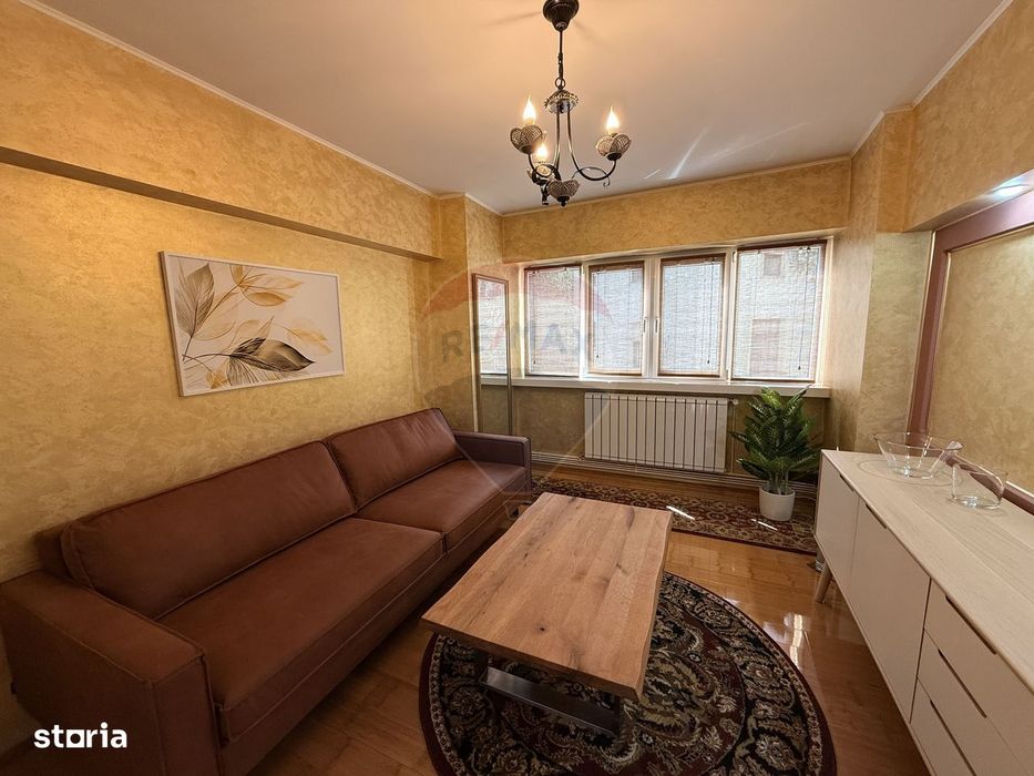Apartament cu 4 camere de închiriat Ultracentral — fotografia 3