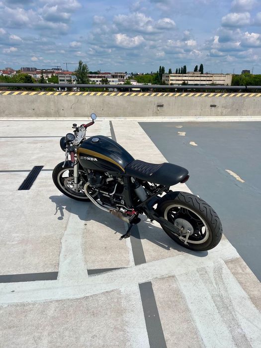 Honda S-Wing Honda GL 500 Silver Wing – motocicletă clasică, recondiționată.