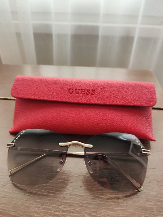 Слънчеви очила Guess