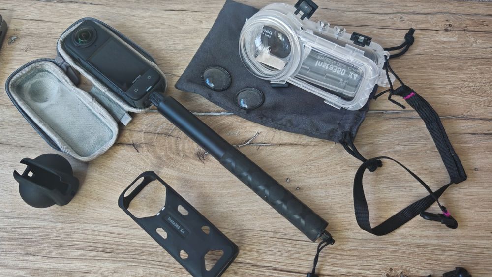 Экшн камера Insta 360 x 4