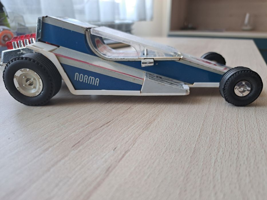 Ретро количка NORMA