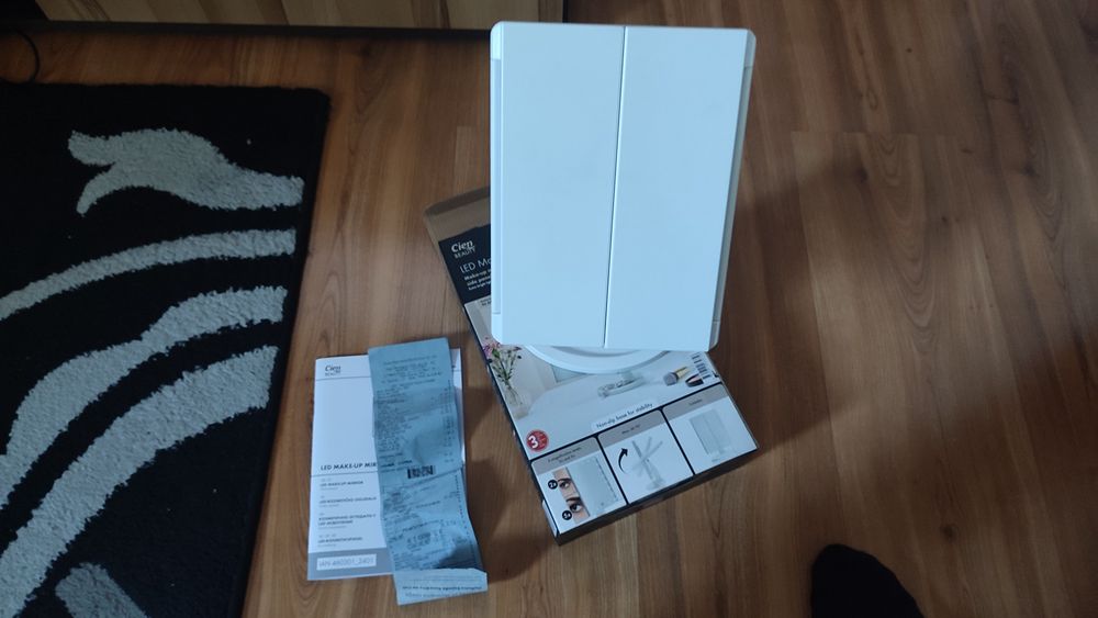 Увеличително огледало с лед подсветка