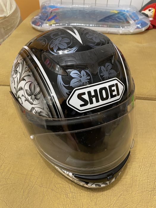 Каска Shoei