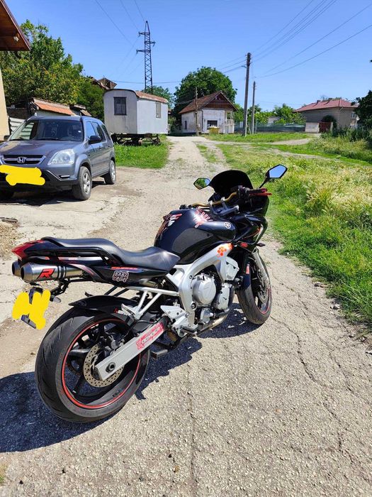 Продавам Ямаха FZ 6