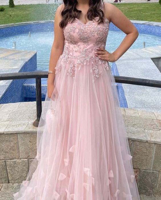 Официална рокля размер С/М