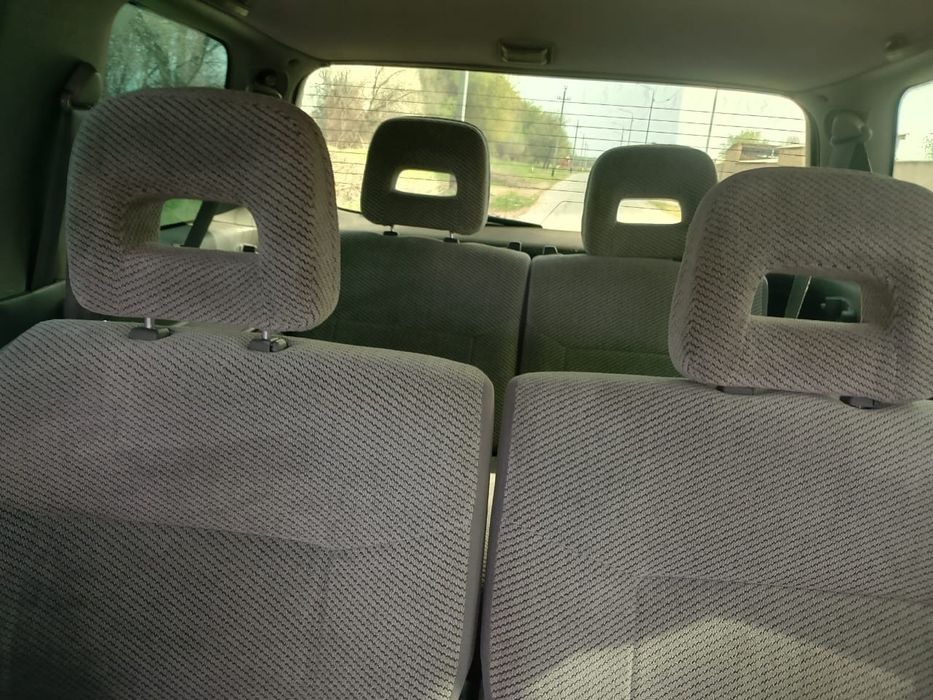 Mitsubishi space wagon