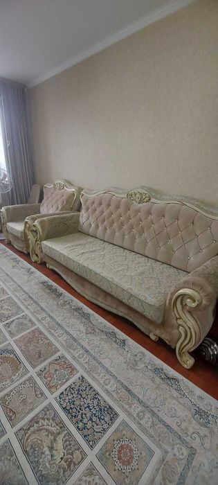 Диван и кресло б/у