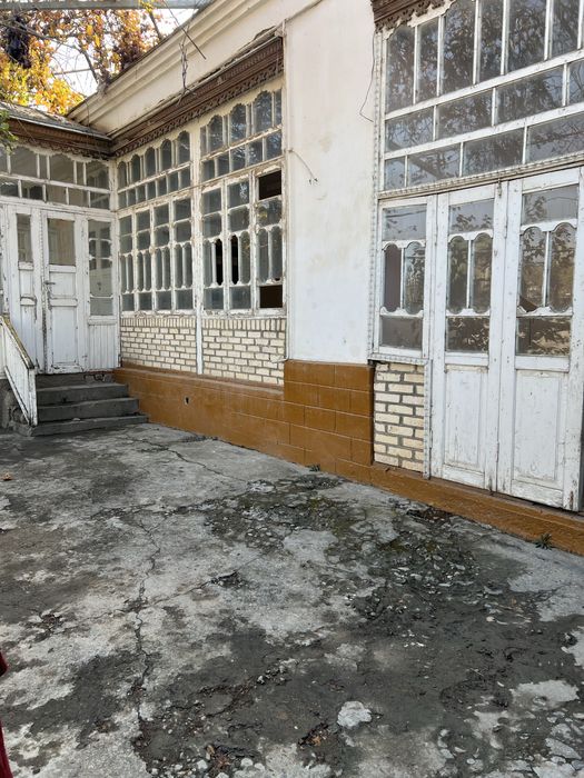 Ховли сотилади срочно