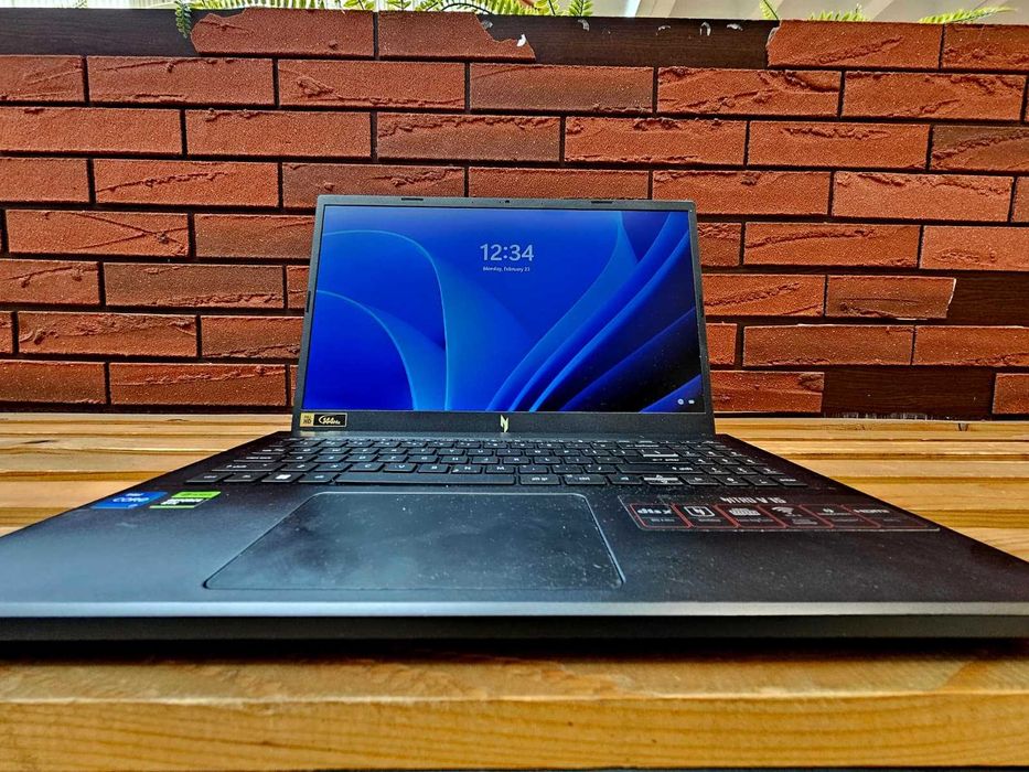 Laptop Acer V15 | Intel i7-13620H | RTX 4060 8GB | 16GB RAM | 144Hz