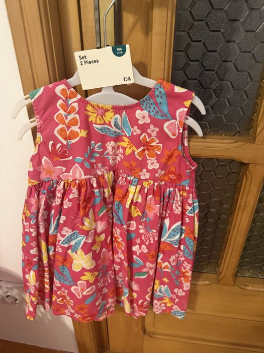 Rochite marimea 104-110 (4-5 ani)