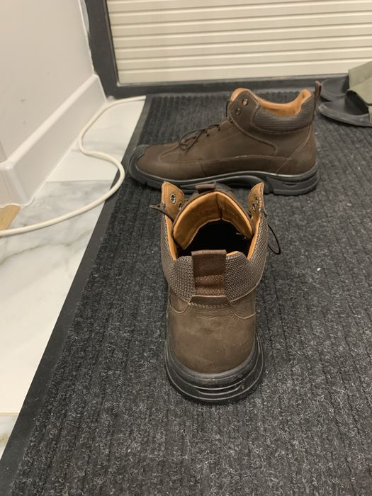 Ботинки демисезонные, новые