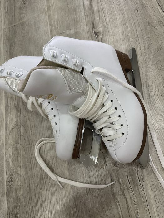 Продам Коньки JACKSON ARTISTE профессиональные,