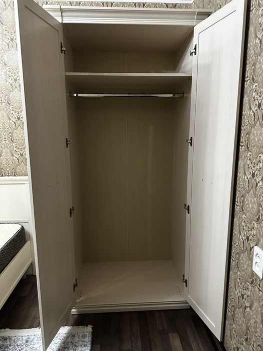 Продам спальный гарнитур новый