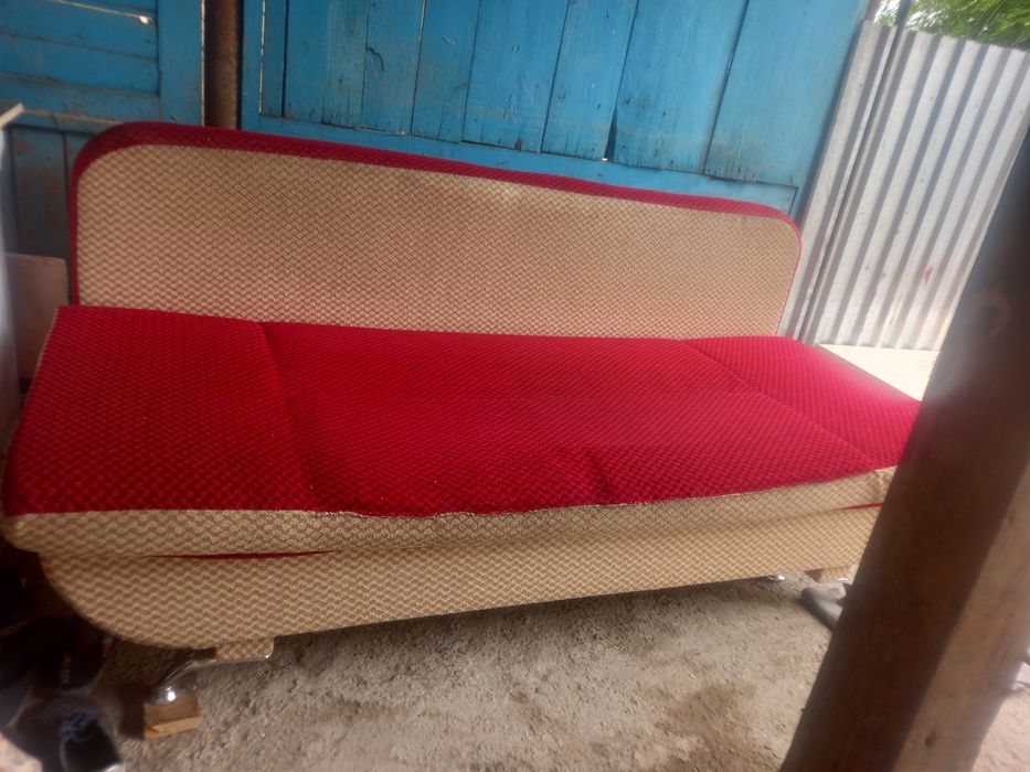 Продам диван и кресло
