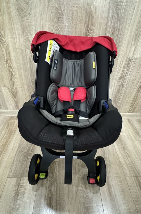 Коляска-автокресло фирмы Doona