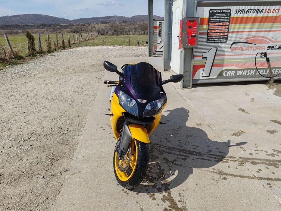 Motocicleta kawasaki Ninja 600cc