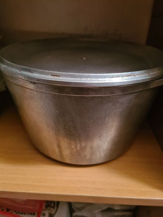 Продаётся казан.