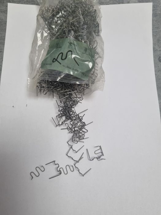 Capse( agrafe)pentru pistol de lipit plastic