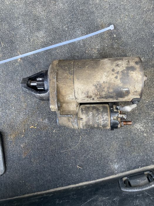 Продам стартер 2 болта