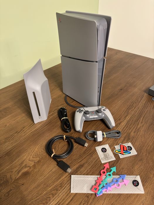 PlayStation 5 30th Anniversary PS5 1TB sigilat