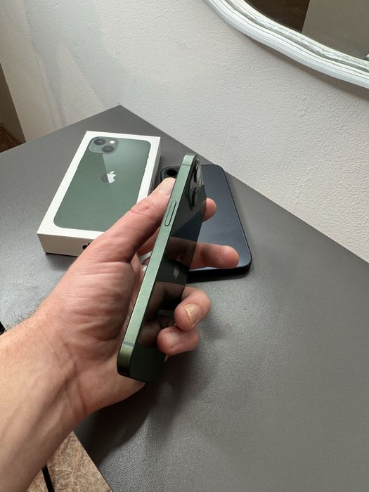 Iphone 13 емкость90%