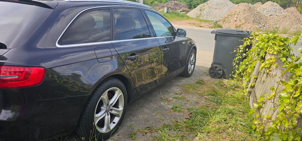 VAND URGENT! Audi A4 Avant din 2013