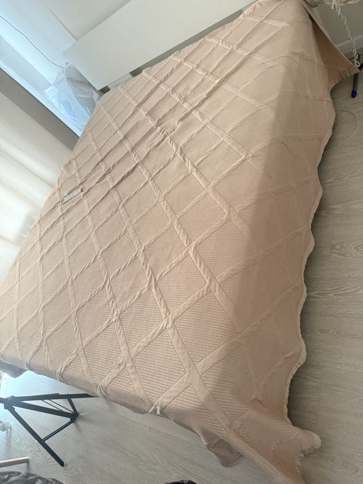Продам кровать с матрасом