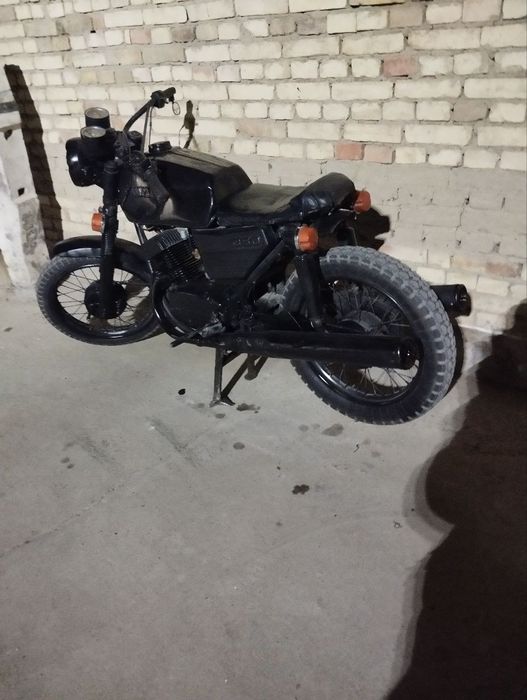 Продаю ява 350 . Находу.  Гарантия что мот зверюга.