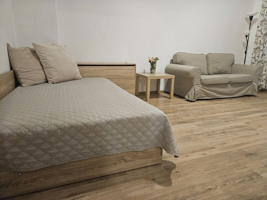 Дава се под наем Двустаен апартамент в Варна, Център - 45 кв.м за 388.62 € - Снимка #1