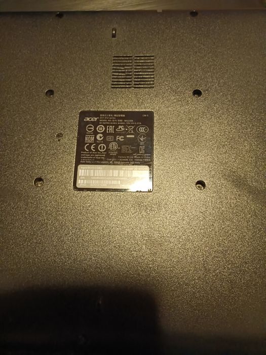 Vând laptop Acer ,Lenovo pentru piese de schimb toate trei la 500