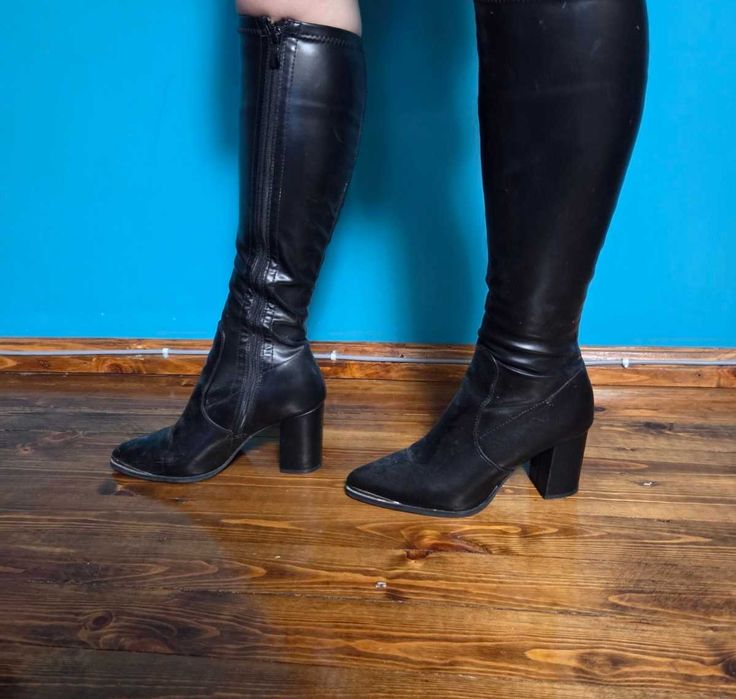 Естествена кожа дамски ботуши номер 39