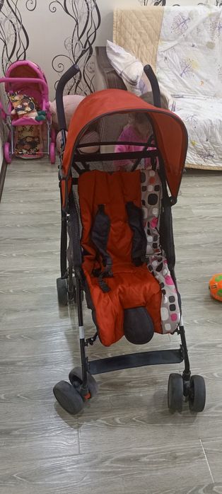 Продам лёгкую коляску