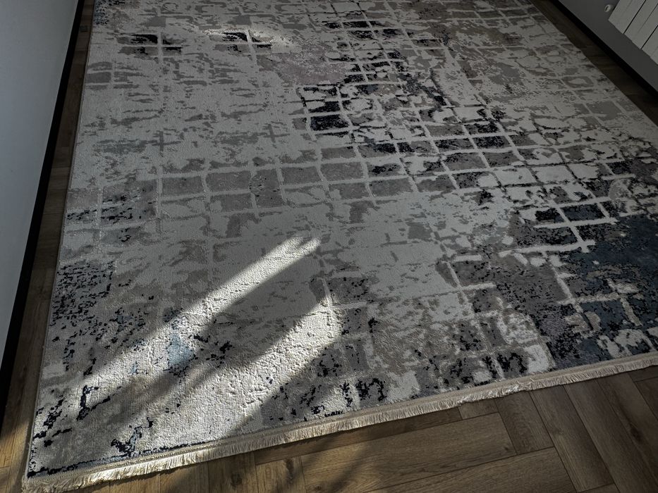 Продам ковер в хорошем состояний